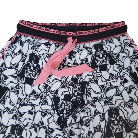 COPY - Star Wars pillow and pajama pant set. - Picture 4 of 10